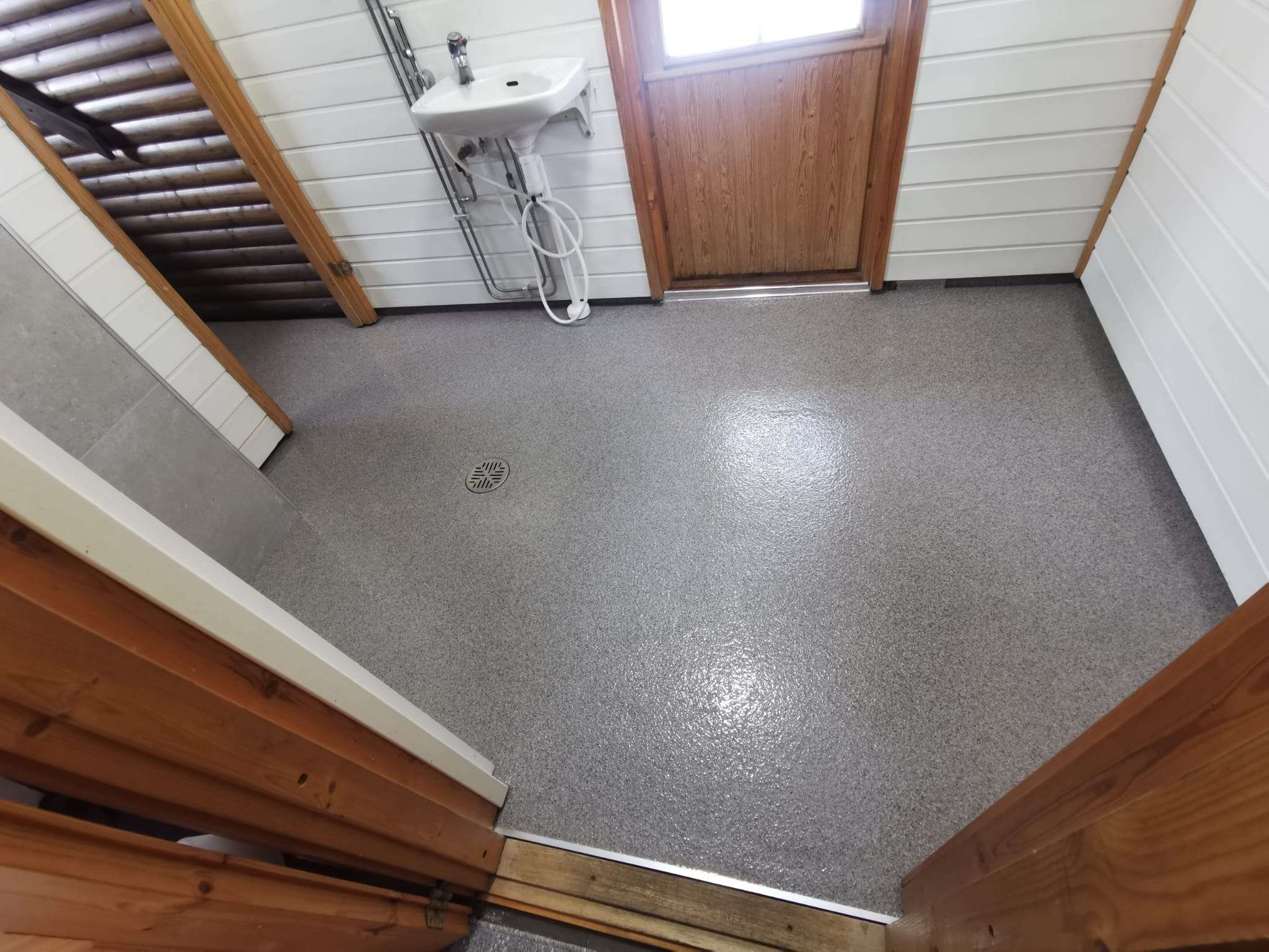 Ruiskumassalattia kohteessa 8